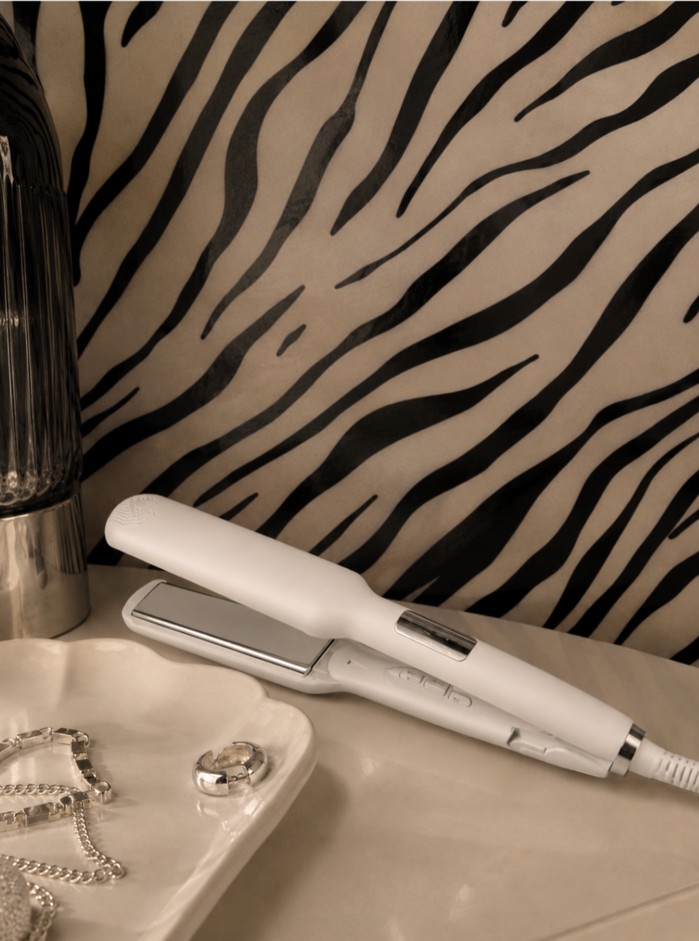 The Pearl Straightener